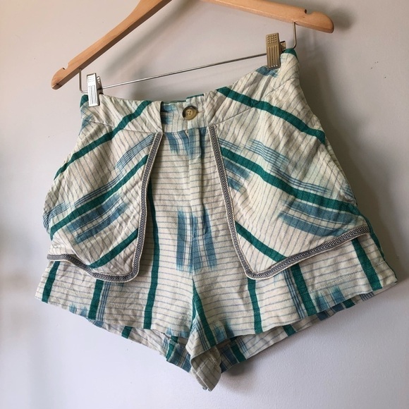 URBAN Outfitters high rise boho cotton shorts - Picture 2 of 11